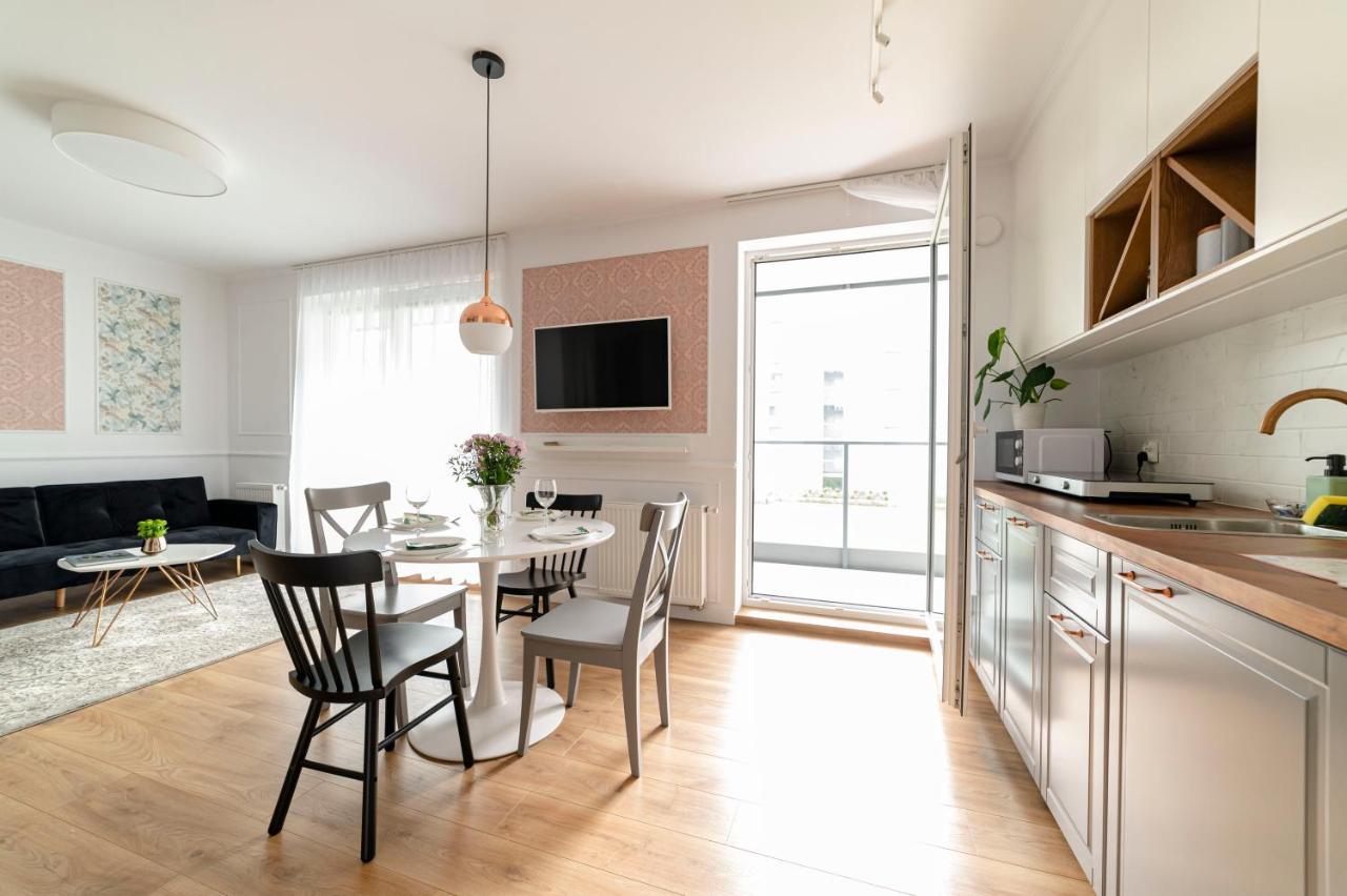 Heaven Apartment In The Old Town With Private Parking Danzig Exterior foto
